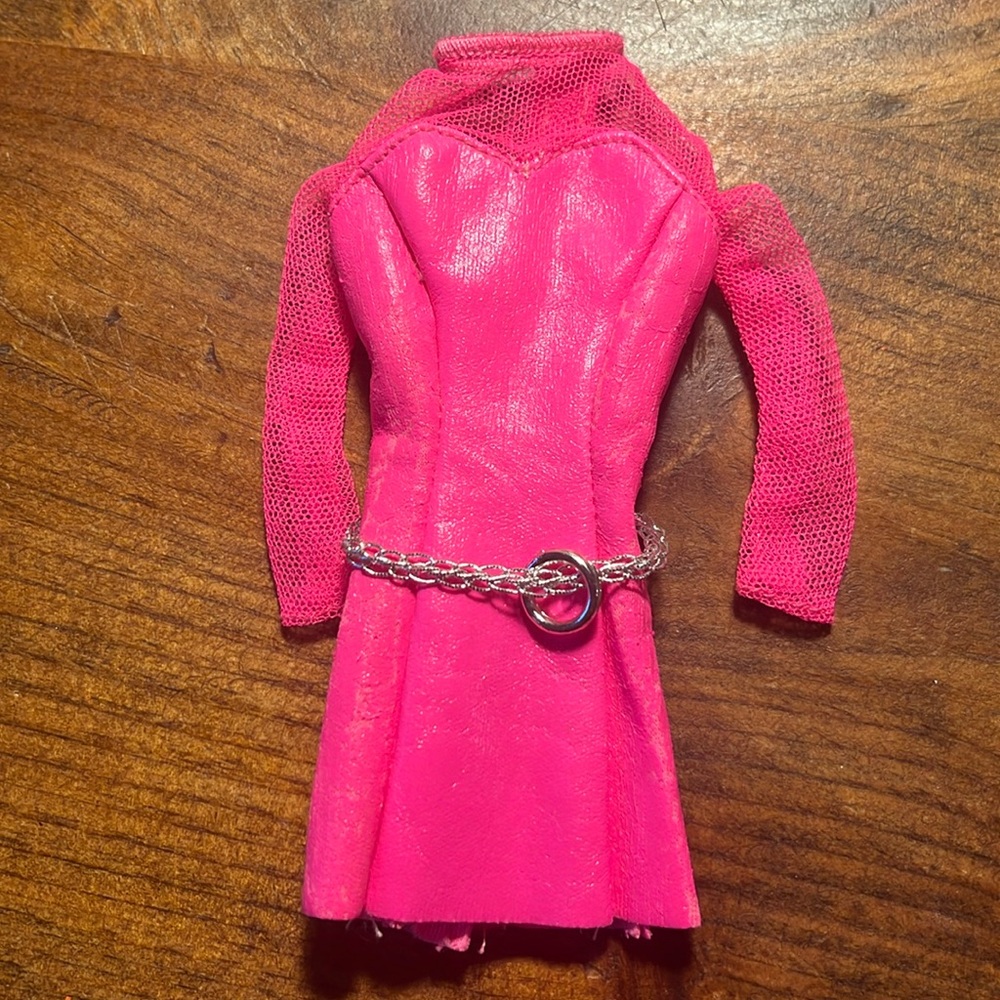 Vintage Barbie 1992 Earring Magic dress